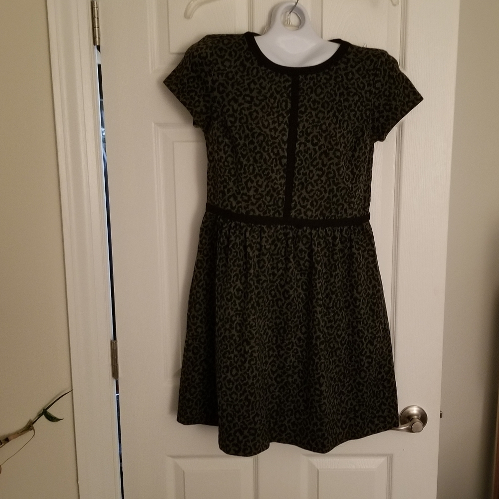 Loft Dress Size 4 - grey black leopard print